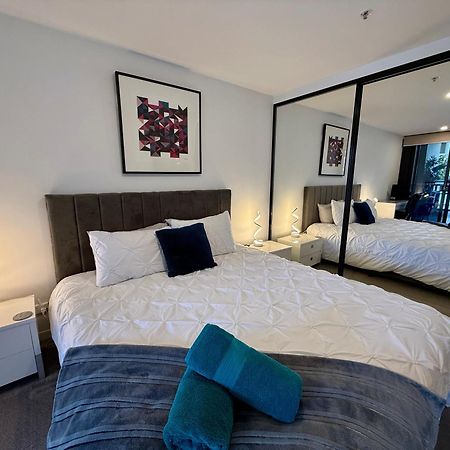 Midnight Luxe 1Br 1Bath Apartment 104 In The Heart Of Braddon Pool Sauna Secure Parking Wine Wifi Canberra Ngoại thất bức ảnh