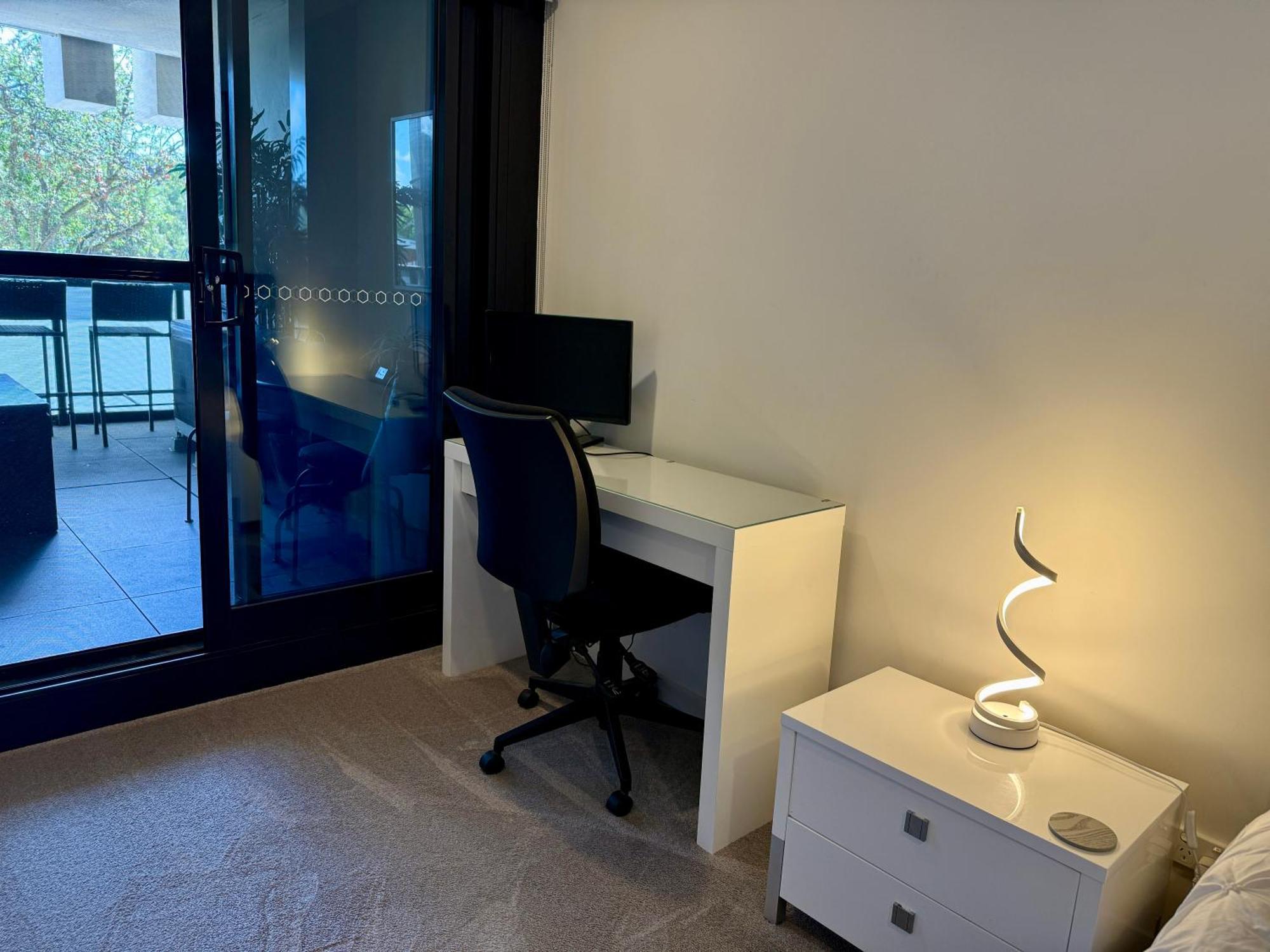 Midnight Luxe 1Br 1Bath Apartment 104 In The Heart Of Braddon Pool Sauna Secure Parking Wine Wifi Canberra Ngoại thất bức ảnh