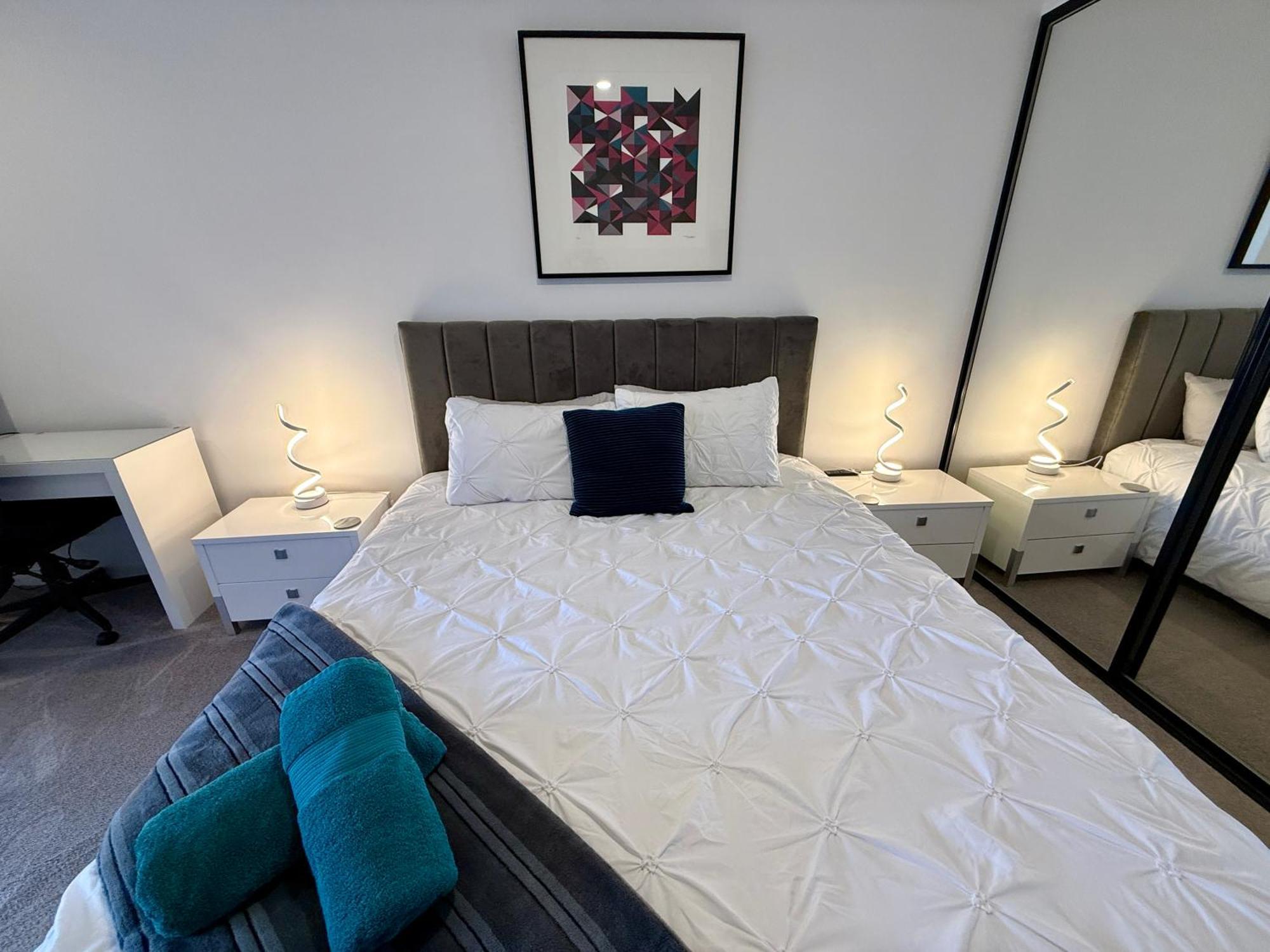 Midnight Luxe 1Br 1Bath Apartment 104 In The Heart Of Braddon Pool Sauna Secure Parking Wine Wifi Canberra Ngoại thất bức ảnh